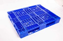 如何提高塑料托盤的抗老化性？