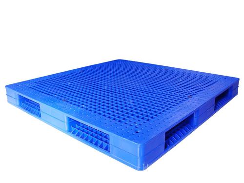 在運(yùn)輸和裝卸過(guò)程中，如何保護(hù)九腳塑料托盤(pán)？